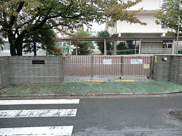 周辺環境:横浜市立白幡小学校(横浜市立白幡小学校まで550m 小学生から新たなステージに進みますので、部活動にクラスメイト、たくさんの友人との出会いがあります！)