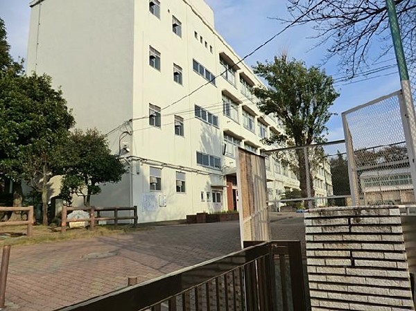 周辺環境:横浜市立上川井小学校(横浜市立上川井小学校まで1000m 小学生から新たなステージに進みますので、部活動にクラスメイト、たくさんの友人との出会いがあります！)