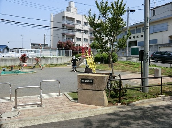 周辺環境:栗田谷第二公園(栗田谷第二公園まで400ｍ)