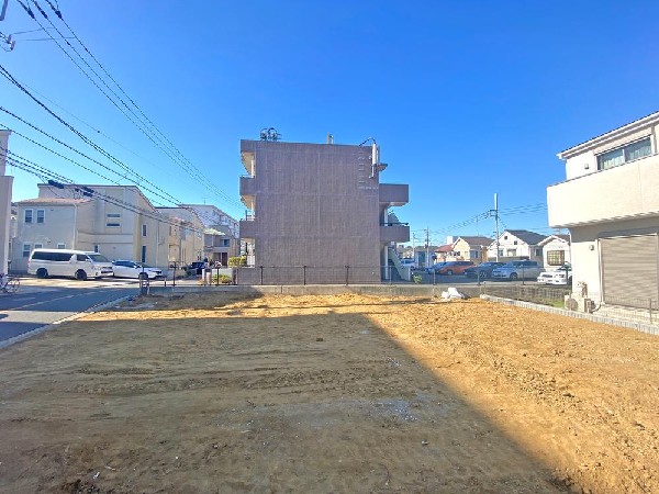 外観:☆☆風通しの良い住宅地☆☆  ゆとりのある住宅地　部屋の窓を開けるとそこには心地よい風が通りぬけます♪