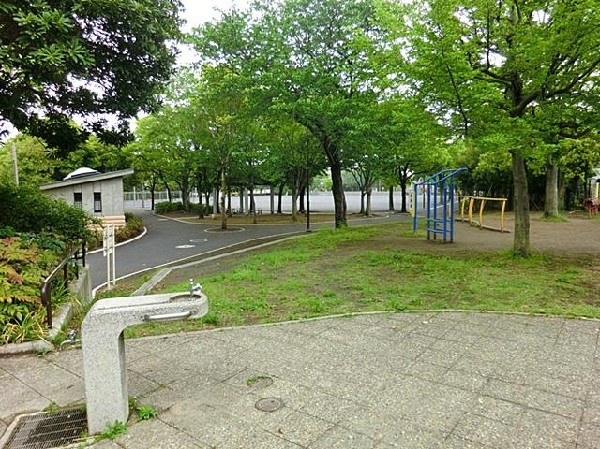 周辺環境:永田みなみ台公園(永田みなみ台公園まで650m)