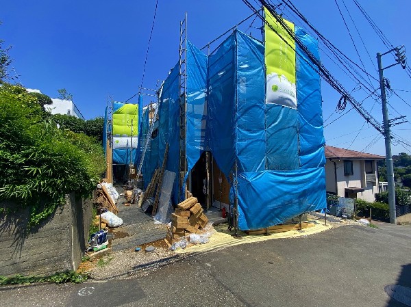 外観:☆☆風通しの良い住宅地☆☆  ゆとりのある住宅地　部屋の窓を開けるとそこには心地よい風が通りぬけます♪