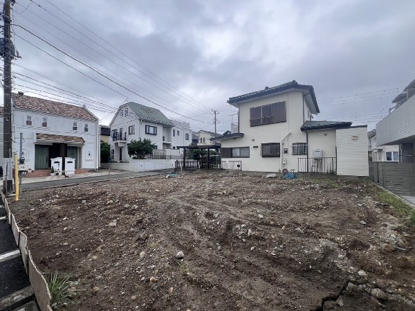 外観:≪現地≫  第一種低層住居専用地域の良好な住環境が保たれたエリア