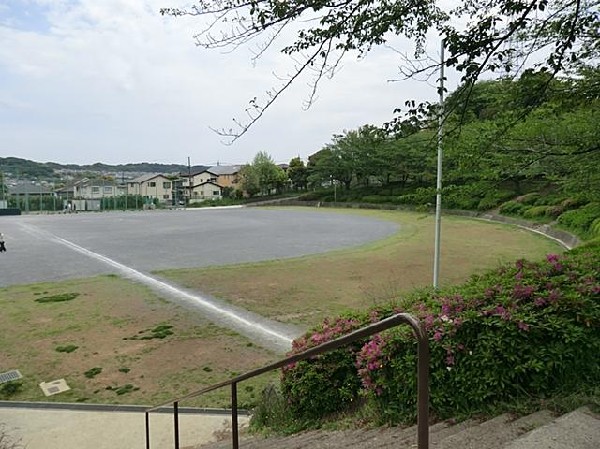 周辺環境:いの山東公園(いの山東公園まで650m)