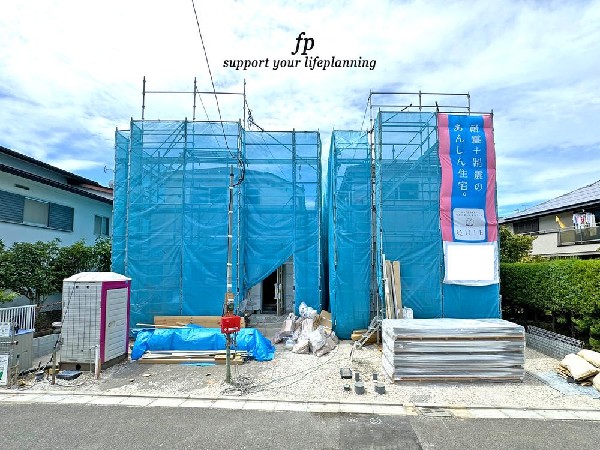 外観:☆☆風通しの良い住宅地☆☆  ゆとりのある住宅地　部屋の窓を開けるとそこには心地よい風が通りぬけます♪