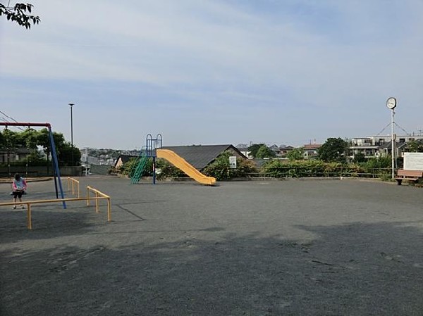 周辺環境:みらいの見える丘公園(みらいの見える丘公園まで550m)