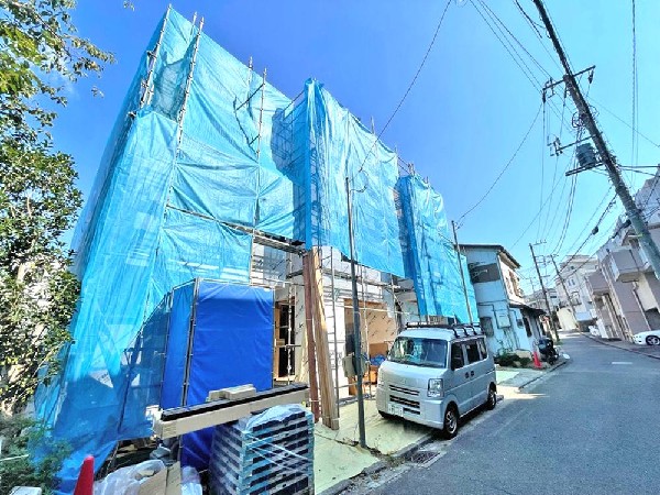 外観:☆☆風通しの良い住宅地☆☆  ゆとりのある住宅地　部屋の窓を開けるとそこには心地よい風が通りぬけます♪