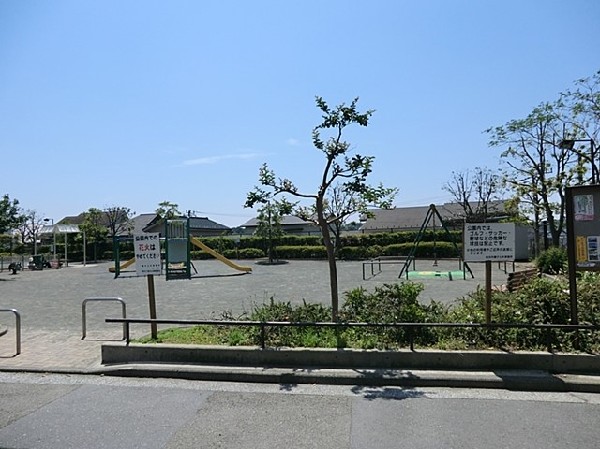 周辺環境:横浜市立岡村小学校(横浜市立岡村小学校まで400ｍ)