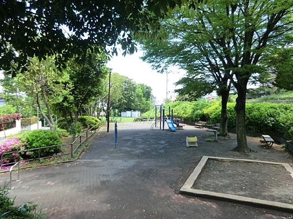 周辺環境:洋光台六丁目公園(洋光台六丁目公園まで93m)