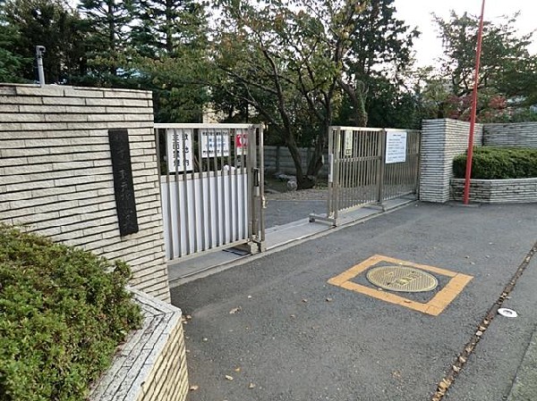 周辺環境:横浜市立東戸塚小学校(横浜市立東戸塚小学校まで600m 小学校近く♪お子様も通学も安心です♪)