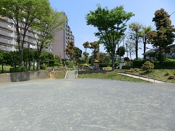 周辺環境:本郷台西公園(本郷台西公園まで270m 公園近くでお子様も安心して遊べます♪)