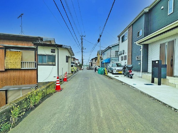 外観:☆☆風通しの良い住宅地☆☆  ゆとりのある住宅地　部屋の窓を開けるとそこには心地よい風が通りぬけます♪