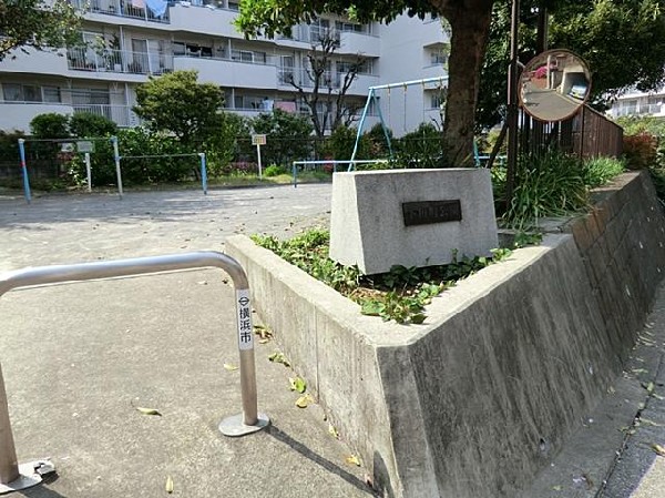 周辺環境:下田町公園(下田町公園まで160m 公園近くでお子様も安心して遊べます♪)