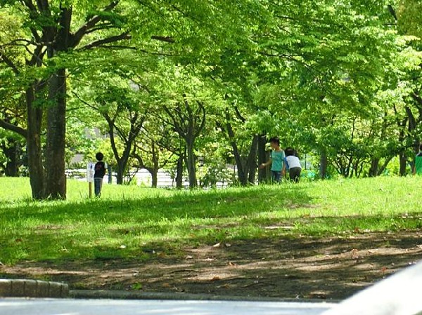 周辺環境:能見台中央公園(能見台中央公園まで700m)