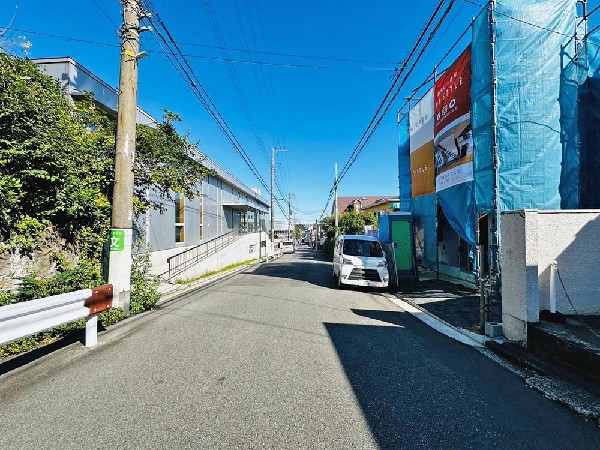 外観:☆☆風通しの良い住宅地☆☆  ゆとりのある住宅地　部屋の窓を開けるとそこには心地よい風が通りぬけます♪