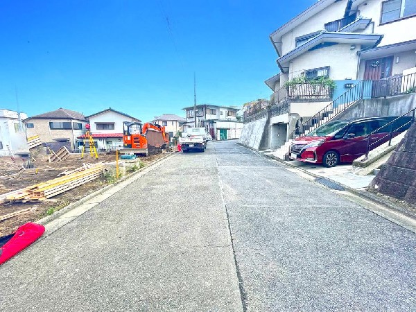 外観:☆☆風通しの良い住宅地☆☆  ゆとりのある住宅地　部屋の窓を開けるとそこには心地よい風が通りぬけます♪