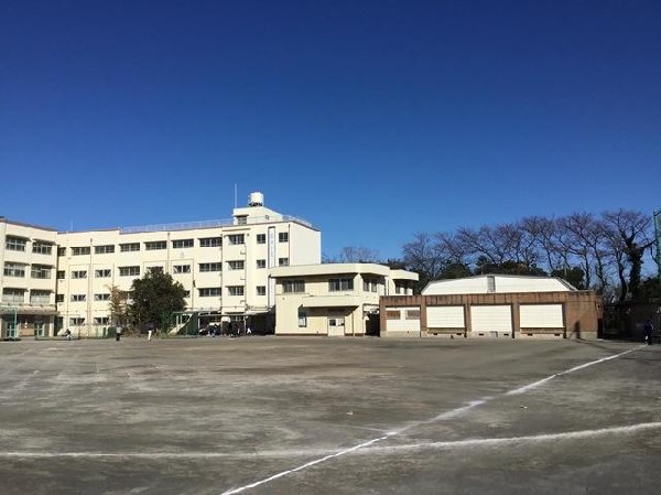 周辺環境:横浜市立上菅田中学校(横浜市立上菅田中学校まで1070m)