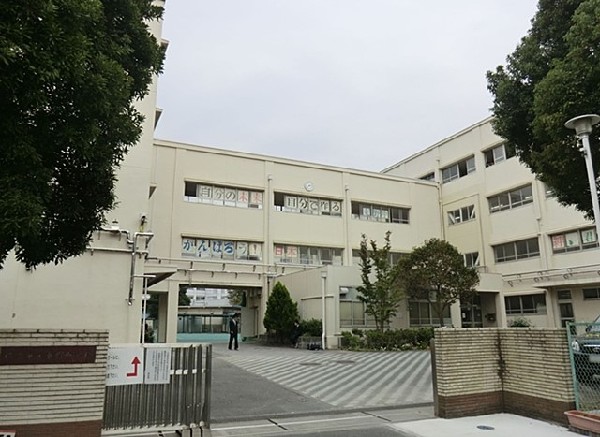 周辺環境:横浜市立東野中学校(横浜市立東野中学校まで550ｍ)