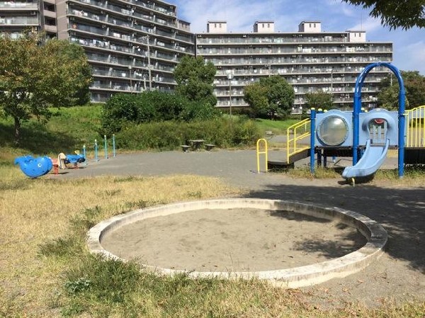 周辺環境:仏向倉沢北公園(仏向倉沢北公園まで450m)