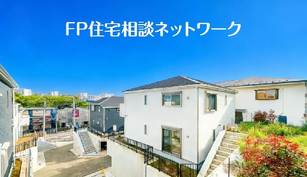 外観:清潔感のあるカラーで爽やかな中にもあたたかみを感じさせるデザイン。青空を背景に凛と立つスタイリッシュな外観が、住まう人に誇りを与えてくれます。