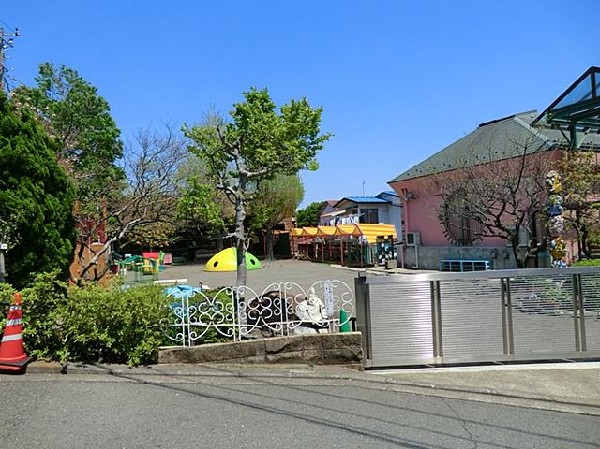 周辺環境:伸びる会幼稚園(伸びる会幼稚園まで1000m)