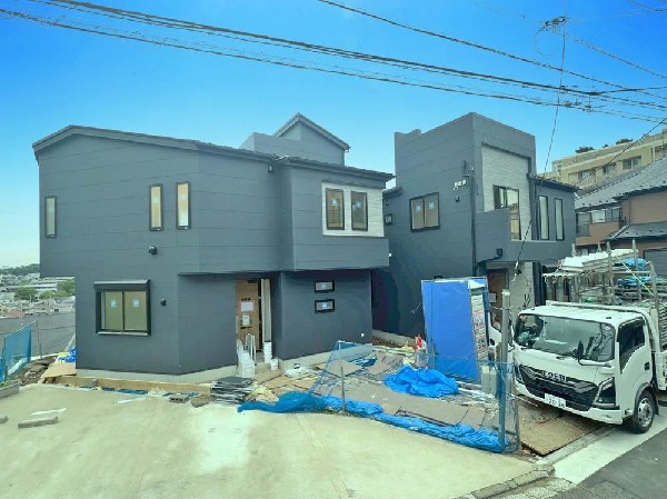 外観:☆☆風通しの良い住宅地☆☆  ゆとりのある住宅地　部屋の窓を開けるとそこには心地よい風が通りぬけます♪