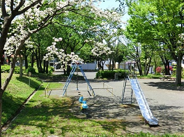 周辺環境:作場公園(作場公園まで150m)