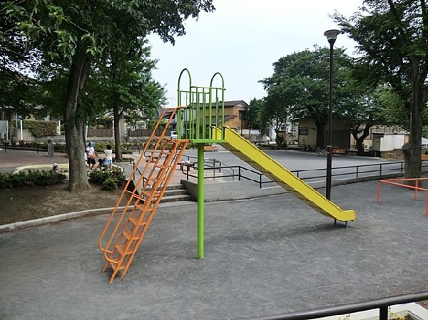 周辺環境:中ノ原公園(中ノ原公園まで700ｍ)