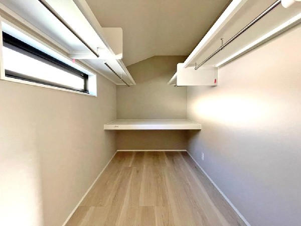 テレワーク等に最適な書斎♪