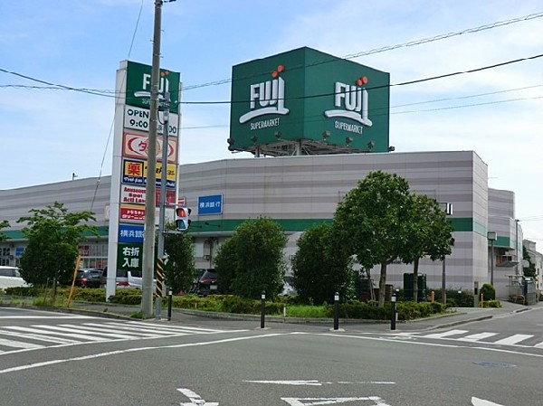 周辺環境:ＦＵＪＩ橋戸店(ＦＵＪＩ橋戸店まで850ｍ)