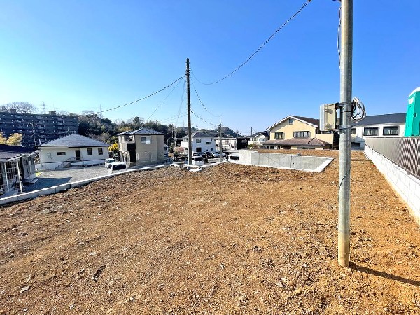 外観:窓を開けるとスッーとそよぐ風を感じる。だんらんという場所はここから始まり、暮らし継がれる。家族の笑顔が集う素敵な場所だから、こだわりの思いがたくさん詰まっている。