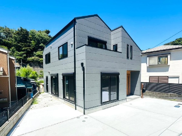 外観:☆☆風通しの良い住宅地☆☆  ゆとりのある住宅地　部屋の窓を開けるとそこには心地よい風が通りぬけます♪