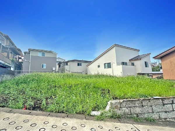 外観:☆☆風通しの良い住宅地☆☆  ゆとりのある住宅地　部屋の窓を開けるとそこには心地よい風が通りぬけます♪