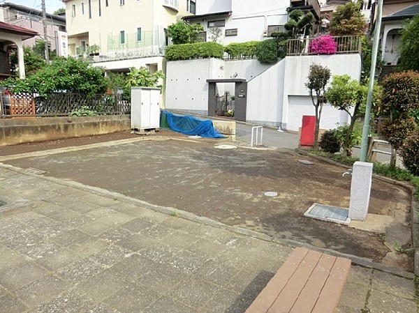 周辺環境:新井町第三公園