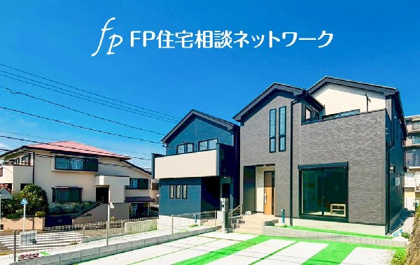 外観:四季を通じて自然と触れ合えるスポットが周辺には盛りだくさん！お散歩やジョギング、週末のご家族での遊びに最適です。目の前に広がる開放感とゆとり、暮らしの夢を育む理想の住まいがここにはあります。