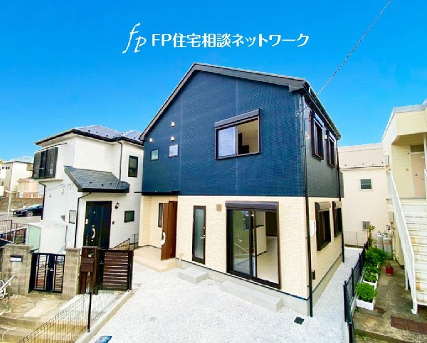 外観:落ち着きある住宅街、一種低層住居専用地域内に位置しています。日当りを大きく遮られることもありません。