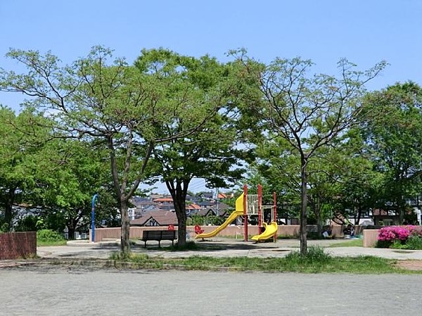 周辺環境:みすずが丘公園(みすずが丘公園まで400m)