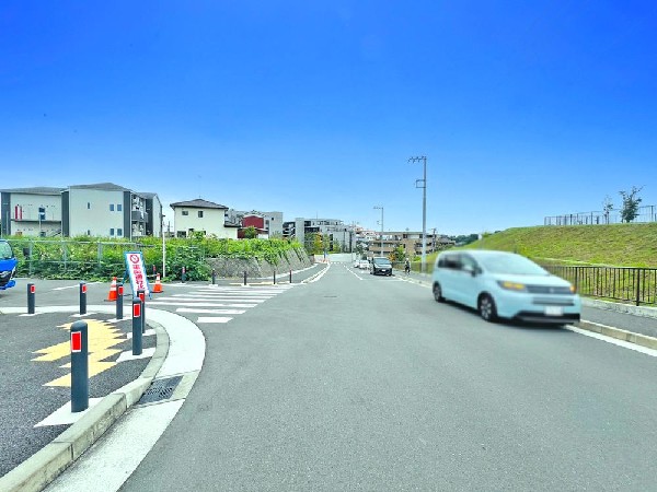 外観:☆☆風通しの良い住宅地☆☆  ゆとりのある住宅地　部屋の窓を開けるとそこには心地よい風が通りぬけます♪