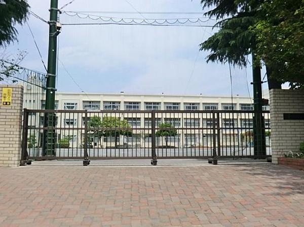 周辺環境:横浜市立東中田小学校(横浜市立東中田小学校まで550m)