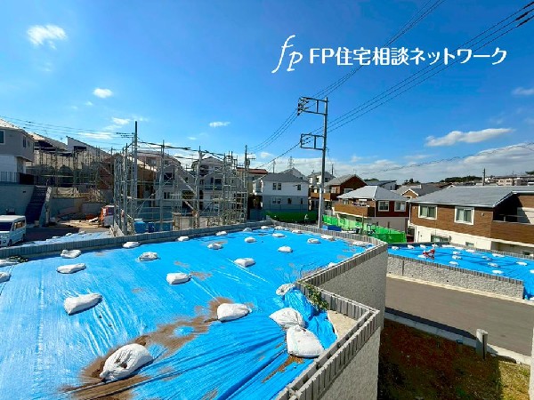 外観:閑静な住宅地で子育て家族にピッタリ。毎日のお散歩も快適な緑に恵まれたエリアで、自然に包まれた穏やかな暮らしを実現するための、ゆとりある住環境が整っています。