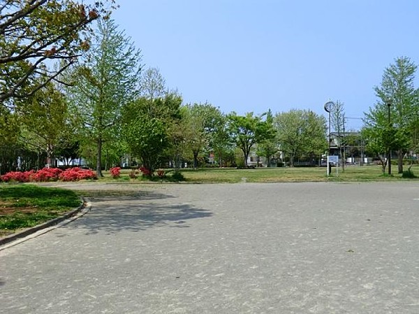 周辺環境:本郷台中央公園(本郷台中央公園まで850m)