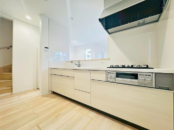 開放的なキッチンなので子どもも自然とお手伝い　親子で作った料理はどんな味かな？