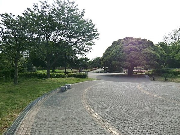 周辺環境:本牧山頂公園(本牧山頂公園まで400m)