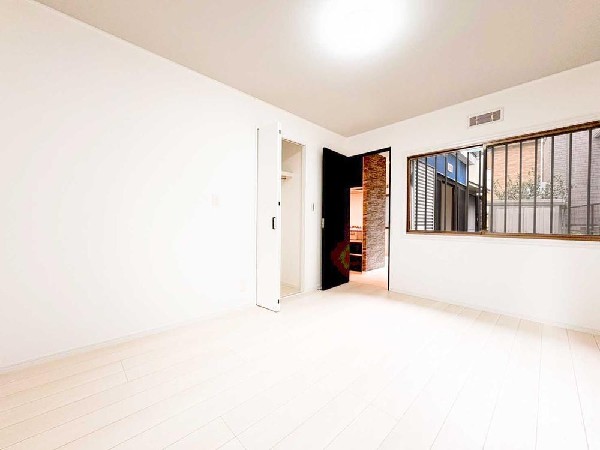 遊びも！勉強も！兄弟仲良く、家族の会話が増える間取りです。居室内はいつも明るい印象で、気持ちの良い朝を迎えられそう。毎日の生活も自然と明るくなりますね。