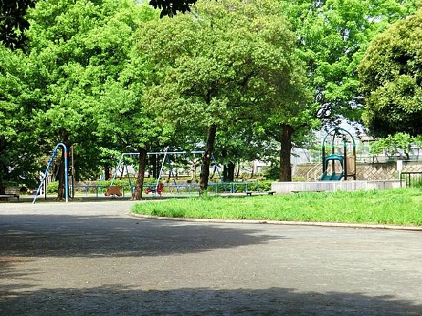 周辺環境:六ツ川三丁目公園(六ツ川三丁目公園まで600m)