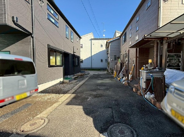 外観:☆☆風通しの良い住宅地☆☆  ゆとりのある住宅地　部屋の窓を開けるとそこには心地よい風が通りぬけます♪