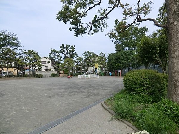 周辺環境:勧永公園(勧永公園まで350m)