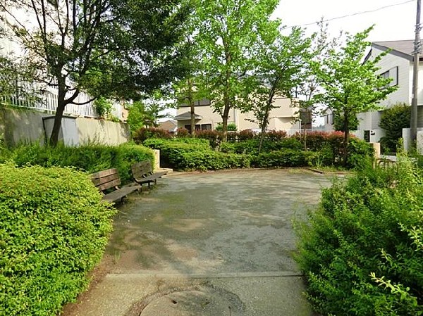 周辺環境:前田町第二公園(前田町第二公園まで170m)