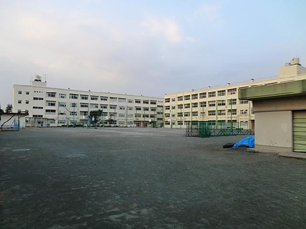 周辺環境:横浜市立豊田中学校(横浜市立豊田中学校まで400m)