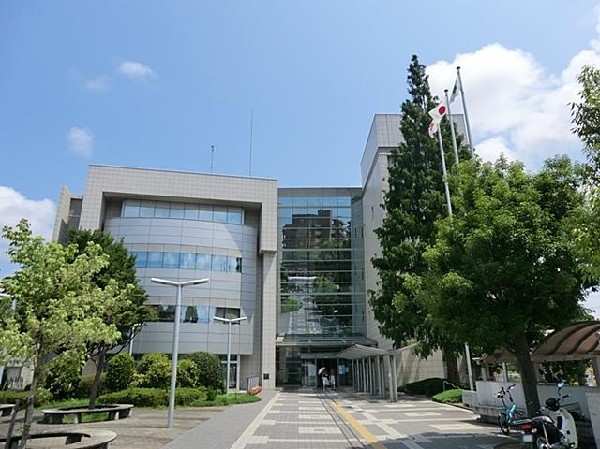 周辺環境:横浜市泉区役所(横浜市泉区役所まで1100m)